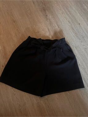 lululemon athletica Black High-Rise Tie-Waist Bermuda Shorts